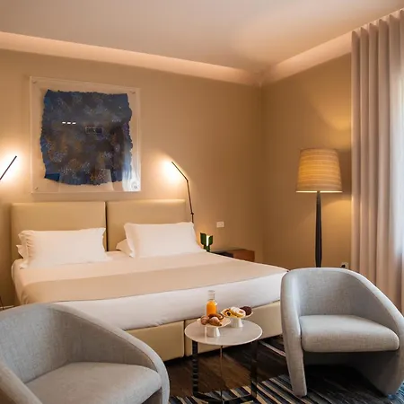 בית הארחה La Fiermontina Palazzo Bozzi Corso 5*